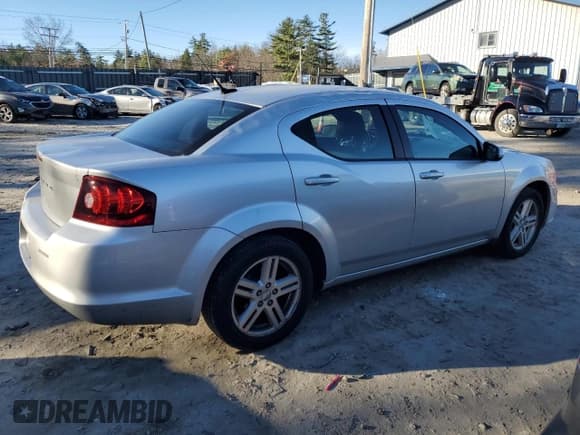 ✅ 2011 Dodge Avenger Mainstreet • VIN: 1B3BD1FB9BN531863 • Лот: 80758234. Опубликован ранее на Copart с пробегом 170 276 миль. Бесплатный доступ к архиву аукционных продаж из США и подробный отчёт об истории автомобиля на DreamBid. Изображение 3.
