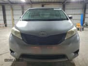✅ 2013 Toyota Sienna L • VIN: 5TDZK3DC3DS281334 • Лот: 94892005. Опубликован ранее на Copart с пробегом 264 714 миль. Бесплатный доступ к архиву аукционных продаж из США и подробный отчёт об истории автомобиля на DreamBid. Изображение 5.