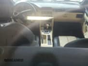 ✅ 2001 Mercedes-Benz SLK 230 Kompressor • VIN: WDBKK49F41F184745 • Lot: 85403715. Wystawiony na Copart z przebiegiem 136 377 mil. Bezpłatny archiwum sprzedaży aukcyjnych z USA i szczegółowy raport historii pojazdu na DreamBid. Zdjęcie 8.