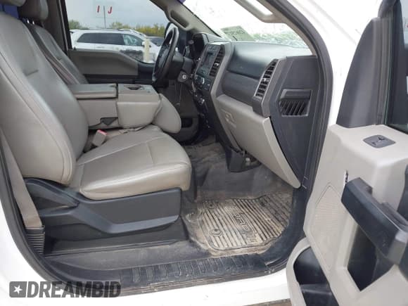 ✅ 2018 Ford F-250 XL • VIN: 1FT7W2B62JEB98479 • Lot: 42062513. Listed on IAAI with 147,521 mi. Free auction sales archive from the USA and detailed vehicle history report at DreamBid. Image 5.