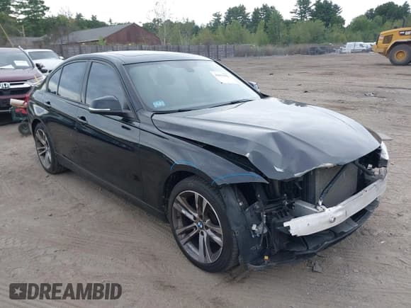 ✅ 2014 BMW 3 Series 328i xDrive • VIN: WBA3B5G54ENS10727 • Lot: 43017951. Listed on IAAI with 120,684 mi. Free auction sales archive from the USA and detailed vehicle history report at DreamBid. Image 1.