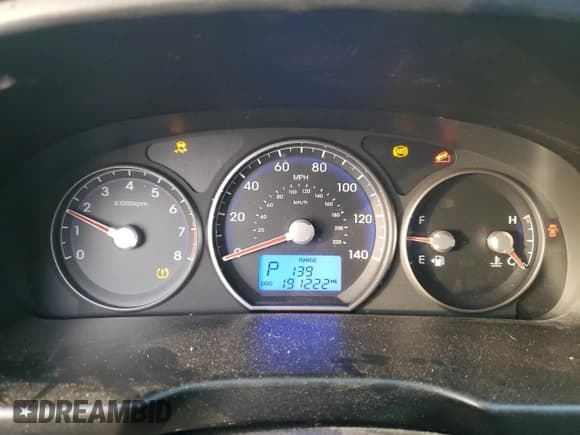 ✅ 2012 Hyundai Santa Fe GLS • VIN: 5XYZG4AG3CG135171 • Lot: 86797074. Listed on Copart with 191,222 mi. Free auction sales archive from the USA and detailed vehicle history report at DreamBid. Image 9.