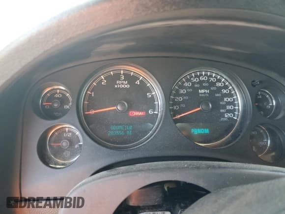 ✅ 2009 Chevrolet Suburban LS • VIN: 1GNFC16J99R225928 • Лот: 54547305. Опубликован ранее на Copart с пробегом 203 556 миль. Бесплатный доступ к архиву аукционных продаж из США и подробный отчёт об истории автомобиля на DreamBid. Изображение 9.