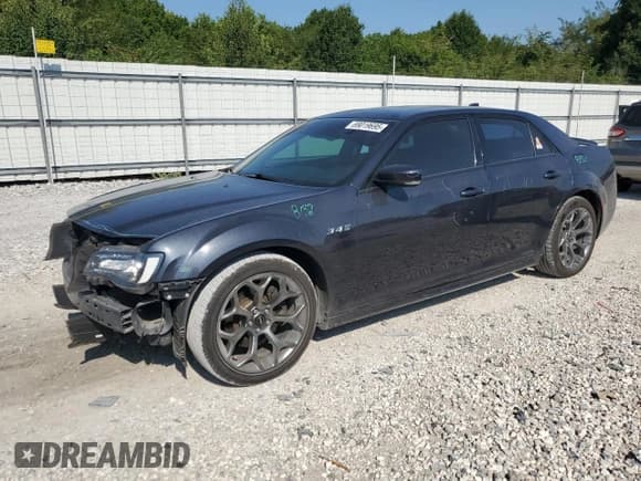 ✅ 2016 Chrysler 300 S • VIN: 2C3CCABT2GH224723 • Lot: 69019695. Listed on Copart with 91,092 mi. Free auction sales archive from the USA and detailed vehicle history report at DreamBid. Image 1.