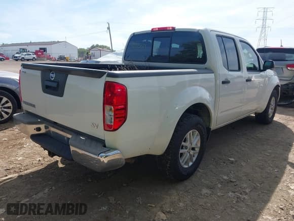✅ 2015 Nissan Frontier SV • VIN: 1N6AD0ER4FN766466 • Lot: 43353011. Wystawiony na IAAI z przebiegiem 201 812 mil. Bezpłatny archiwum sprzedaży aukcyjnych z USA i szczegółowy raport historii pojazdu na DreamBid. Zdjęcie 4.