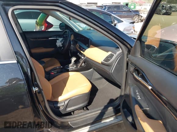 ✅ 2024 Kia Seltos EX • VIN: KNDER2AA2R7662777 • Lot: 43301448. Wystawiony na IAAI z przebiegiem 19 112 mil. Bezpłatny archiwum sprzedaży aukcyjnych z USA i szczegółowy raport historii pojazdu na DreamBid. Zdjęcie 5.