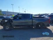 ✅ 2019 Chevrolet Silverado 1500 LT Trail Boss • VIN: 1GCPYFED2KZ152401 • Lot: 42211371. Wystawiony na IAAI z przebiegiem 106 796 mil. Bezpłatny archiwum sprzedaży aukcyjnych z USA i szczegółowy raport historii pojazdu na DreamBid. Zdjęcie 15.