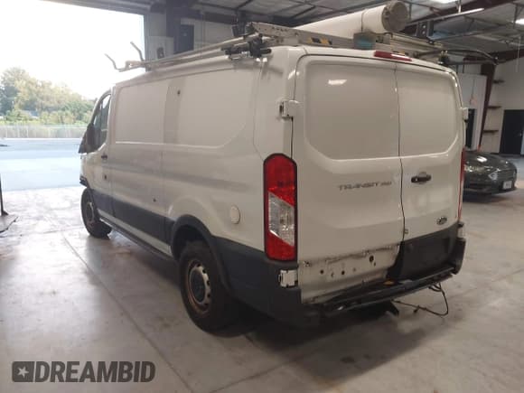 ✅ 2020 Ford Transit Cargo • VIN: 1FTBR1Y81LKA19650 • Lot: 42727232. Listed on IAAI with 103,676 mi. Free auction sales archive from the USA and detailed vehicle history report at DreamBid. Image 3.