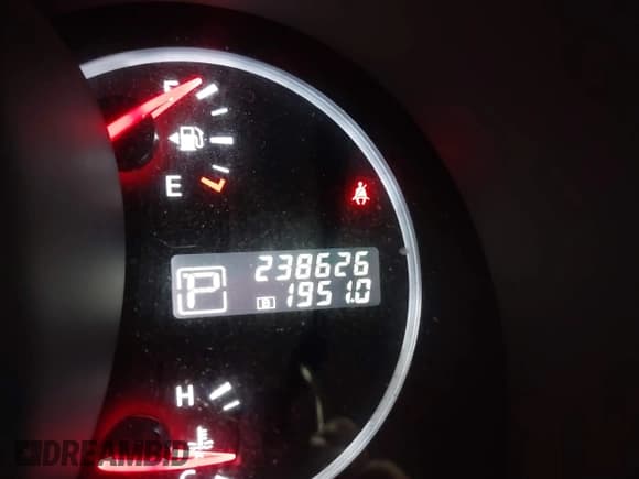 ✅ 2012 Nissan Murano S • VIN: JN8AZ1MW5CW208069 • Lot: 43090440. Wystawiony na IAAI z przebiegiem 238 626 mil. Bezpłatny archiwum sprzedaży aukcyjnych z USA i szczegółowy raport historii pojazdu na DreamBid. Zdjęcie 15.