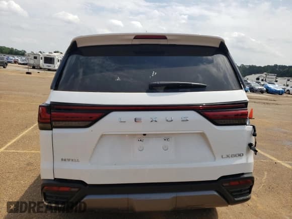 ✅ 2024 Lexus LX 600 Luxury • VIN: JTJGB7CX3R4058682 • Lot: 53641945. Wystawiony na Copart z przebiegiem Nie podano. Bezpłatny archiwum sprzedaży aukcyjnych z USA i szczegółowy raport historii pojazdu na DreamBid. Zdjęcie 6.