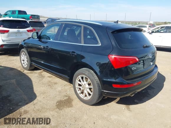 ✅ 2011 Audi Q5 Premium • VIN: WA1CFAFP1BA031173 • Lot: 43597269. Listed on IAAI with 146,689 mi. Free auction sales archive from the USA and detailed vehicle history report at DreamBid. Image 3.
