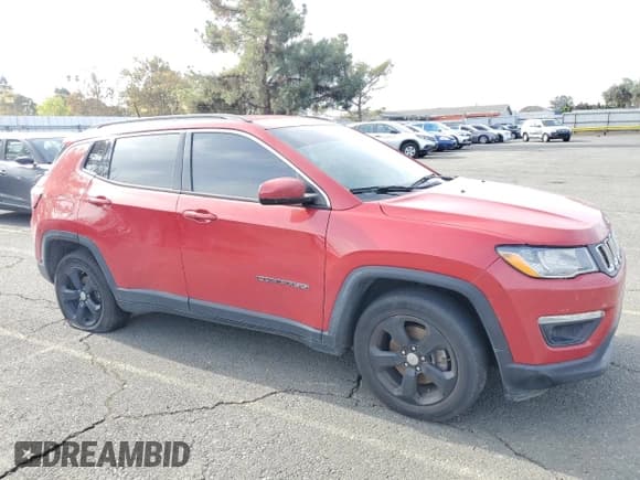 ✅ 2020 Jeep Compass Latitude • VIN: 3C4NJCBB0LT235122 • Lot: 80199425. Listed on Copart with 102,638 mi. Free auction sales archive from the USA and detailed vehicle history report at DreamBid. Image 4.