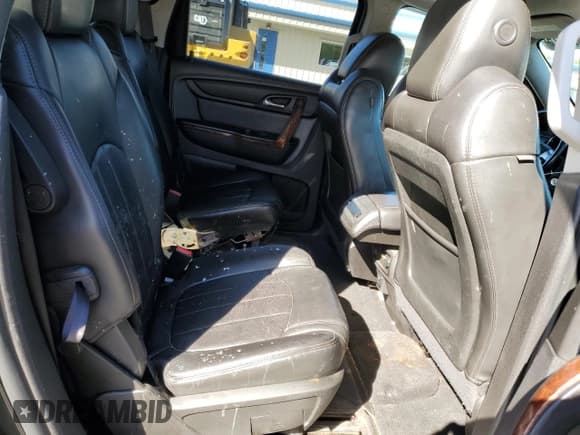 ✅ 2014 Chevrolet Traverse LTZ • VIN: 1GNKRJKD1EJ180506 • Lot: 83821775. Wystawiony na Copart z przebiegiem 171 626 mil. Bezpłatny archiwum sprzedaży aukcyjnych z USA i szczegółowy raport historii pojazdu na DreamBid. Zdjęcie 11.