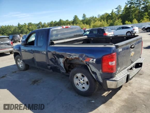 ✅ 2011 Chevrolet Silverado 1500 LT • VIN: 1GCRKSE34BZ221356 • Лот: 80696055. Опубликован ранее на Copart с пробегом Не указан. Бесплатный доступ к архиву аукционных продаж из США и подробный отчёт об истории автомобиля на DreamBid. Изображение 2.