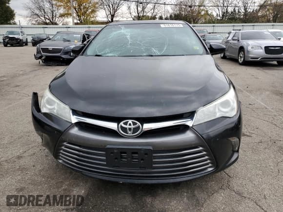 ✅ 2016 Toyota Camry XLE • VIN: 4T1BF1FK0GU513625 • Lot: 91816175. Wystawiony na Copart z przebiegiem 107 136 mil. Bezpłatny archiwum sprzedaży aukcyjnych z USA i szczegółowy raport historii pojazdu na DreamBid. Zdjęcie 5.