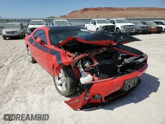 ✅ 2020 Dodge Challenger R/T • VIN: 2C3CDZBT1LH188979 • Lot: 85703335. Wystawiony na Copart z przebiegiem 49 443 mil. Bezpłatny archiwum sprzedaży aukcyjnych z USA i szczegółowy raport historii pojazdu na DreamBid. Zdjęcie 13.