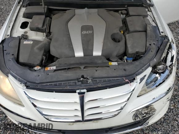 ✅ 2013 Hyundai Genesis 3.8L • VIN: KMHGC4DD9DU250308 • Lot: 59098725. Listed on Copart with 137,480 mi. Free auction sales archive from the USA and detailed vehicle history report at DreamBid. Image 11.