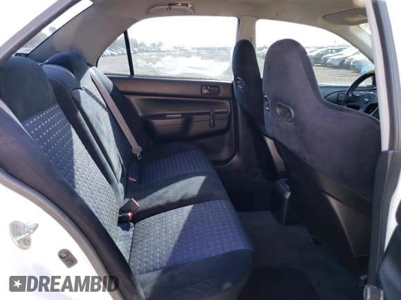 ✅ 2005 Mitsubishi Lancer • VIN: JA3AH36D85U043623 • Lot: 52597975. Wystawiony na Copart z przebiegiem 171 445 mil. Bezpłatny archiwum sprzedaży aukcyjnych z USA i szczegółowy raport historii pojazdu na DreamBid. Zdjęcie 10.