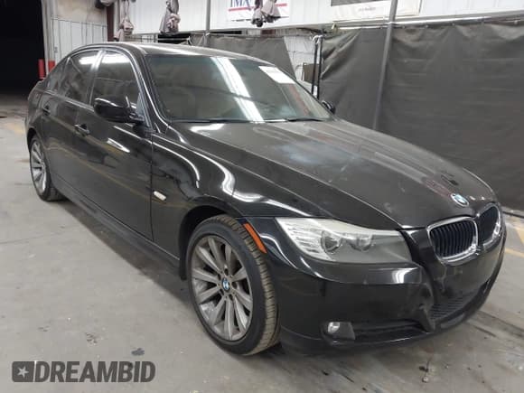 ✅ 2011 BMW 3 Series 328i • VIN: WBAPH5C51BF093264 • Lot: 42939031. Listed on IAAI with 127,660 mi. Free auction sales archive from the USA and detailed vehicle history report at DreamBid. Image 1.