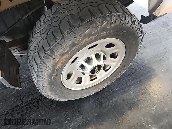 ✅ 2019 Chevrolet Silverado 2500HD Work Truck • VIN: 2GC2KREG6K1187653 • Lot: 42530801. Wystawiony na IAAI z przebiegiem 166 684 mil. Bezpłatny archiwum sprzedaży aukcyjnych z USA i szczegółowy raport historii pojazdu na DreamBid. Zdjęcie 1.