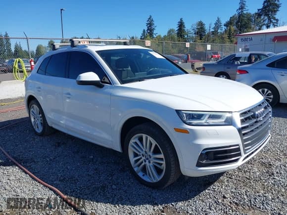 ✅ 2018 Audi Q5 Prestige • VIN: WA1CNBFYXJ2117916 • Лот: 43224545. Опубликован ранее на IAAI с пробегом 72 619 миль. Бесплатный доступ к архиву аукционных продаж из США и подробный отчёт об истории автомобиля на DreamBid. Изображение 1.
