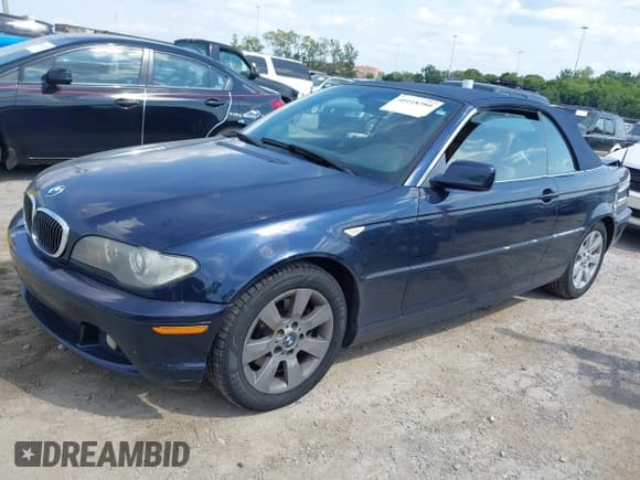 ✅ 2005 BMW 3 Series 325Ci • VIN: WBABW33405PL35066 • Lot: 40118380. Wystawiony na IAAI z przebiegiem 245 479 mil. Bezpłatny archiwum sprzedaży aukcyjnych z USA i szczegółowy raport historii pojazdu na DreamBid. Zdjęcie 2.