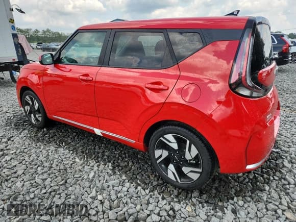✅ 2024 Kia Soul GT-Line • VIN: KNDJ53AU0R7222339 • Lot: 66771835. Listed on Copart with 10,774 mi. Free auction sales archive from the USA and detailed vehicle history report at DreamBid. Image 2.