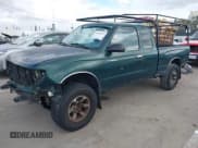 ✅ 2000 Toyota Tacoma PreRunner • VIN: 4TASN92N5YZ605190 • Lot: 43759017. Listed on IAAI with 139,973 mi. Free auction sales archive from the USA and detailed vehicle history report at DreamBid. Image 2.