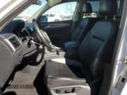 ✅ 2018 Volkswagen Atlas SE • VIN: 1V2DR2CAXJC540526 • Lot: 87099025. Wystawiony na Copart z przebiegiem 195 070 mil. Bezpłatny archiwum sprzedaży aukcyjnych z USA i szczegółowy raport historii pojazdu na DreamBid. Zdjęcie 7.