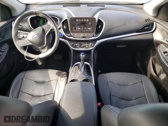 ✅ 2017 Chevrolet Volt LT • VIN: 1G1RC6S53HU209496 • Lot: 70151233. Wystawiony na Copart z przebiegiem 66 096 mil. Bezpłatny archiwum sprzedaży aukcyjnych z USA i szczegółowy raport historii pojazdu na DreamBid. Zdjęcie 8.