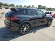 ✅ 2016 Porsche Cayenne S • VIN: WP1AB2A22GLA95100 • Lot: 71469495. Wystawiony na Copart z przebiegiem 146 677 mil. Bezpłatny archiwum sprzedaży aukcyjnych z USA i szczegółowy raport historii pojazdu na DreamBid. Zdjęcie 3.