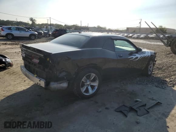 ✅ 2018 Dodge Challenger SXT Plus • VIN: 2C3CDZAG4JH245581 • Lot: 68118064. Wystawiony na Copart z przebiegiem 100 784 mil. Bezpłatny archiwum sprzedaży aukcyjnych z USA i szczegółowy raport historii pojazdu na DreamBid. Zdjęcie 3.