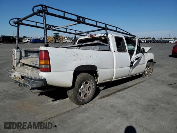 ✅ 2000 Chevrolet Silverado 1500 • VIN: 2GCEC19V6Y1388207 • Лот: 75901974. Опубликован ранее на Copart с пробегом Не указан. Бесплатный доступ к архиву аукционных продаж из США и подробный отчёт об истории автомобиля на DreamBid. Изображение 3.