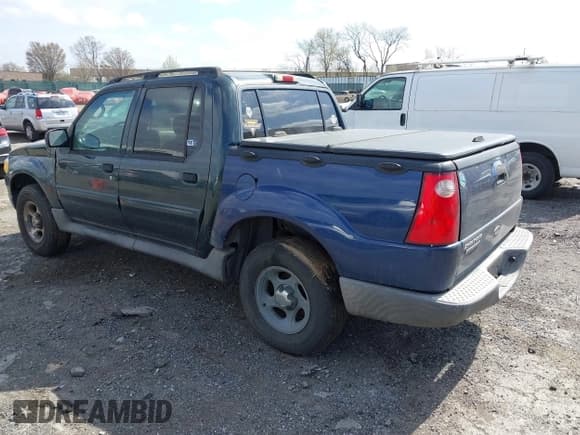 ✅ 2004 Ford Explorer Sport Trac XLS • VIN: 1FMZU67K74UA89078 • Lot: 41897614. Wystawiony na IAAI z przebiegiem 268 534 mil. Bezpłatny archiwum sprzedaży aukcyjnych z USA i szczegółowy raport historii pojazdu na DreamBid. Zdjęcie 3.