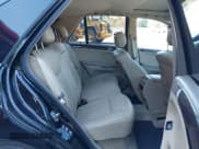 ✅ 2006 Mercedes-Benz M 500 • VIN: 4JGBB75E46A062287 • Lot: 43382855. Wystawiony na IAAI z przebiegiem 81 099 mil. Bezpłatny archiwum sprzedaży aukcyjnych z USA i szczegółowy raport historii pojazdu na DreamBid. Zdjęcie 8.