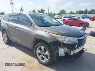 ✅ 2016 Toyota Highlander Limited • VIN: 5TDYKRFH0GS184202 • Lot: 42760739. Listed on IAAI with 68,671 mi. Free auction sales archive from the USA and detailed vehicle history report at DreamBid. Image 1.