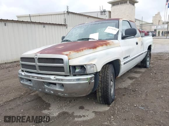 ✅ 1998 Dodge 1500 • VIN: 3B7HC12YXWM244960 • Lot: 43754203. Wystawiony na IAAI z przebiegiem 102 061 mil. Bezpłatny archiwum sprzedaży aukcyjnych z USA i szczegółowy raport historii pojazdu na DreamBid. Zdjęcie 6.