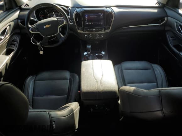 ✅ 2021 Chevrolet Traverse LT • VIN: 1GNERHKW2MJ174025 • Lot: 60928705. Wystawiony na Copart z przebiegiem 60 123 mil. Bezpłatny archiwum sprzedaży aukcyjnych z USA i szczegółowy raport historii pojazdu na DreamBid. Zdjęcie 8.