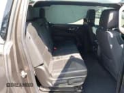 ✅ 2021 Chevrolet Suburban LT • VIN: 1GNSKCKD0MR254109 • Lot: 42569011. Wystawiony na IAAI z przebiegiem 82 465 mil. Bezpłatny archiwum sprzedaży aukcyjnych z USA i szczegółowy raport historii pojazdu na DreamBid. Zdjęcie 8.