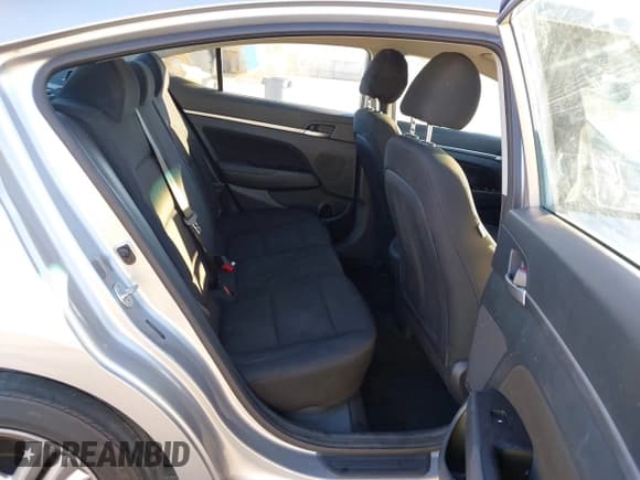 ✅ 2020 Hyundai Elantra SEL • VIN: 5NPD84LF6LH571548 • Лот: 43475668. Опубликован ранее на IAAI с пробегом 81 296 миль. Бесплатный доступ к архиву аукционных продаж из США и подробный отчёт об истории автомобиля на DreamBid. Изображение 8.