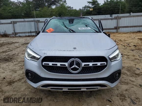 ✅ 2022 Mercedes-Benz GLA 250 • VIN: W1N4N4HB9NJ320475 • Lot: 69216505. Listed on Copart with 11,979 mi. Free auction sales archive from the USA and detailed vehicle history report at DreamBid. Image 5.