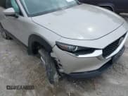 ✅ 2024 Mazda CX-30 S Premium • VIN: 3MVDMBDM1RM647840 • Лот: 41724670. Опубликован ранее на IAAI с пробегом 14 796 миль. Бесплатный доступ к архиву аукционных продаж из США и подробный отчёт об истории автомобиля на DreamBid. Изображение 6.