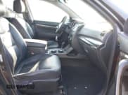 ✅ 2011 Kia Sorento EX • VIN: 5XYKU4A27BG101182 • Lot: 43243379. Listed on IAAI with 223,351 mi. Free auction sales archive from the USA and detailed vehicle history report at DreamBid. Image 5.