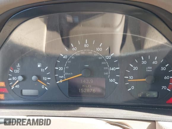 ✅ 2001 Mercedes-Benz E 320 • VIN: WDBJF65J01B222081 • Лот: 43787442. Опубликован ранее на IAAI с пробегом 152 876 миль. Бесплатный доступ к архиву аукционных продаж из США и подробный отчёт об истории автомобиля на DreamBid. Изображение 7.