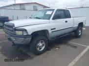 ✅ 2001 Dodge 2500 • VIN: 3B7KF23711G233829 • Lot: 42277336. Listed on IAAI with 206,695 mi. Free auction sales archive from the USA and detailed vehicle history report at DreamBid. Image 2.
