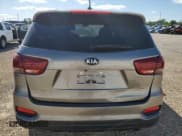 ✅ 2019 Kia Sorento LX • VIN: 5XYPG4A30KG553464 • Lot: 70380475. Listed on Copart with 93,324 mi. Free auction sales archive from the USA and detailed vehicle history report at DreamBid. Image 6.