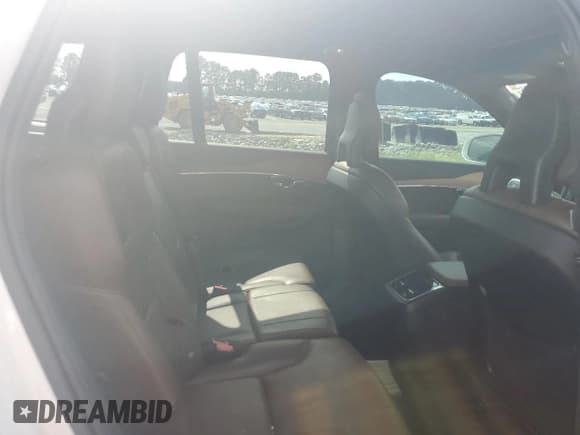 ✅ 2021 Volvo XC90 Momentum • VIN: YV4A22PK0M1739478 • Lot: 63964205. Listed on Copart with 48,923 mi. Free auction sales archive from the USA and detailed vehicle history report at DreamBid. Image 11.