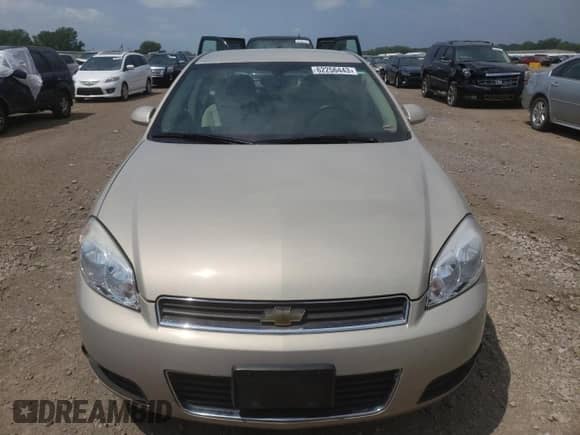 ✅ 2011 Chevrolet Impala LT Retail • VIN: 2G1WB5EK6B1122339 • Lot: 62256443. Wystawiony na Copart z przebiegiem 118 915 mil mil. Skorzystaj z bezpłatnego archiwum sprzedaży aukcyjnych z USA i zobacz szczegółowy raport historii pojazdu na DreamBid. Zdjęcie 5.