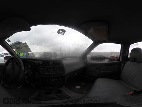 ✅ 2000 Nissan Frontier XE • VIN: 1N6DD21S9YC413916 • Lot: 41902906. Listed on IAAI with 29,371 mi. Free auction sales archive from the USA and detailed vehicle history report at DreamBid. Image 18.