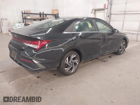 ✅ 2024 Hyundai Elantra Limited • VIN: KMHLN4DJ7RU114121 • Лот: 43253574. Опубликован ранее на IAAI с пробегом 35 101 миль. Бесплатный доступ к архиву аукционных продаж из США и подробный отчёт об истории автомобиля на DreamBid. Изображение 4.